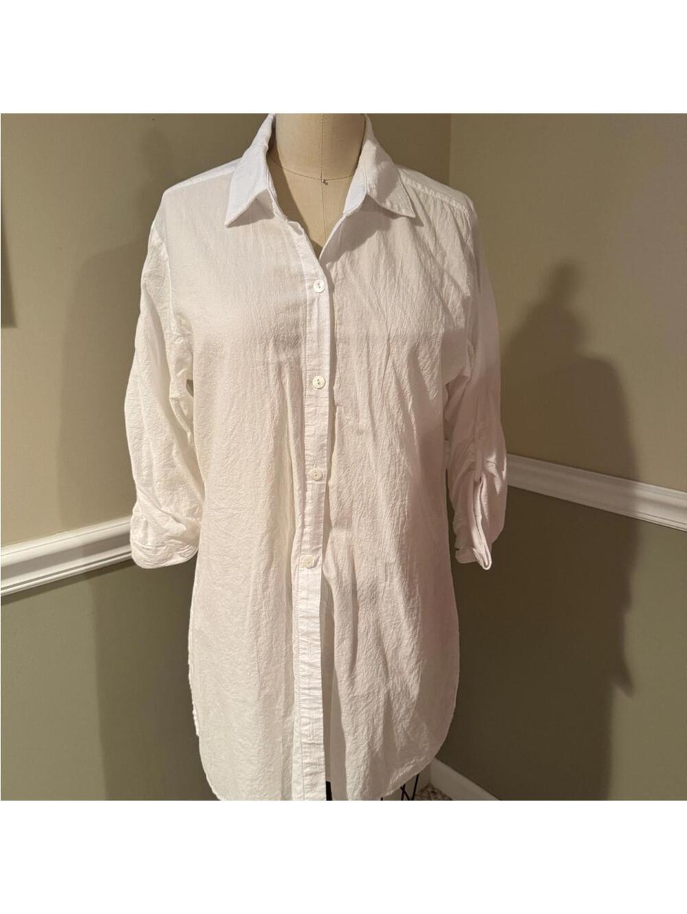Tommy Bahama White Tab Sleeve Button Down Shirt Small